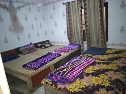 Goroomgo Gayatri Guest House Haridwar