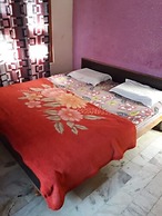 Goroomgo Gayatri Guest House Haridwar