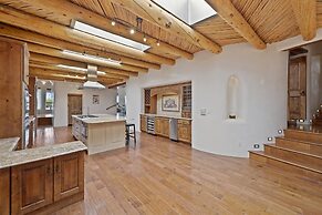 Ranchitos - Private Luxury Home With Swimming Pool