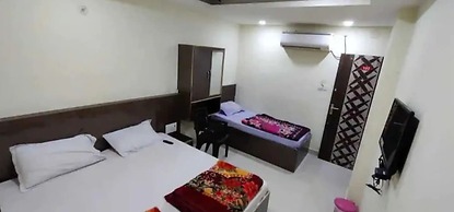 Goroomgo swastik Guest House Varanasi