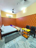 Goroomgo swastik Guest House Varanasi