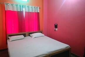 Goroomgo Kashi Inn Varanasi