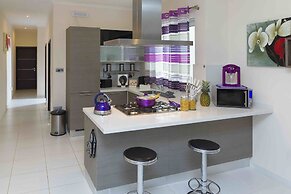 Sea View 2 Bed Apartment Close to Beach Hpi6768