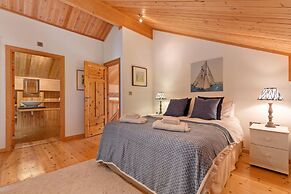 Lodge 5 Longbury - Luxury Lodge Woodland Views Restaurant and Spa Faci