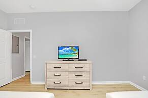 Luxurious 3BD Home Close to Convention Center and Themed Parks! #3vc20