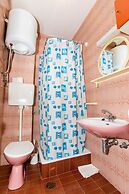 Captivating 2-bed Apartment in Podstrana