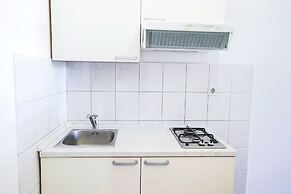 Captivating 1-bed Apartment in Podstrana