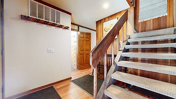 Mammoth Estates 113 Large Pet-Friendly Townhome, Walk to The Village, 