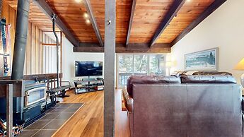 Mammoth Estates 113 Large Pet-Friendly Townhome, Walk to The Village, 