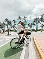 UPSUN HOTEL & SOCIAL CLUB