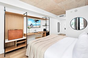 UPSUN HOTEL & SOCIAL CLUB