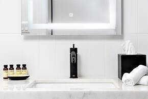 UPSUN HOTEL & SOCIAL CLUB