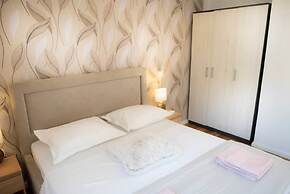 New Modern Apartment With View in Omis, Croatia