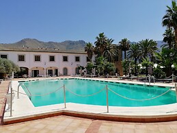 Al Balhara Resort & Spa