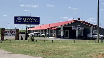 HiWay Inn Express of Elk City