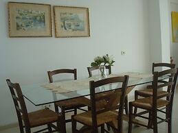 Catalina 3B Apartment Facing the sea