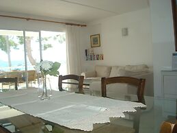 Catalina 3B Apartment Facing the sea