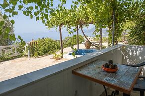 House With With a Spectacular sea View