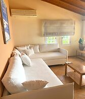 Natalia Loft Apartment C With Panoramic sea Views of Agios Gordios bay