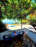 Apartment 800m From Koumeika, Samos