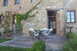 Luxurious Holiday Home With Private Patio, Tuscany, With Panoramic Swi