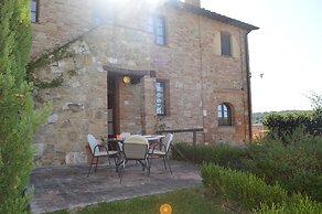 Luxurious Holiday Home With Private Patio, Tuscany, With Panoramic Swi