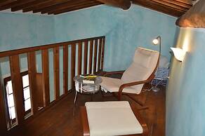 Luxurious Holiday Home With Private Patio, Tuscany, With Panoramic Swi