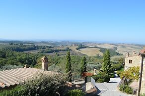 Luxurious Holiday Home With Private Patio, Tuscany, With Panoramic Swi