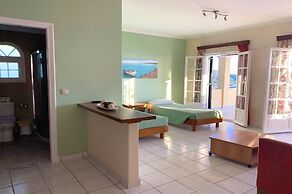 Natalia Apartment B With Panoramic sea Views of Agios Gordios bay