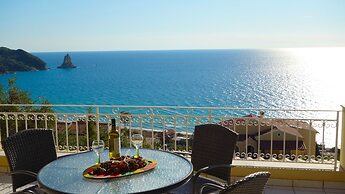Natalia Apartment B With Panoramic sea Views of Agios Gordios bay