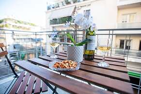 Blue Ark Acropolis Light