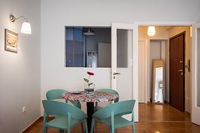 Blue Ark Acropolis Light