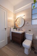 Blue Ark Acropolis Light