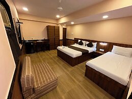 Lucky Serviced Apartments – Near BKC