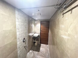 Lucky Serviced Apartments – Near BKC
