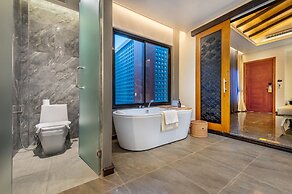 Phukalini Luxury Pool Villa & Onsen