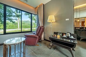 Phukalini Luxury Pool Villa & Onsen