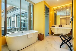 Phukalini Luxury Pool Villa & Onsen