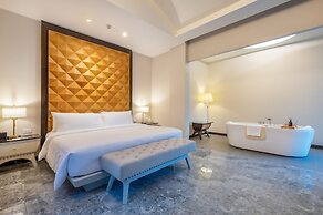 Phukalini Luxury Pool Villa & Onsen