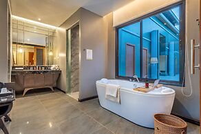 Phukalini Luxury Pool Villa & Onsen