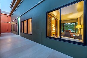 Phukalini Luxury Pool Villa & Onsen