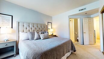 Silver Bear 21 Updated, Light and Bright, Walk to Canyon Lodge and Gon