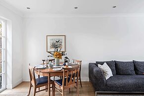 Pet Friendly With Enclosed Leafy Outdoor Space