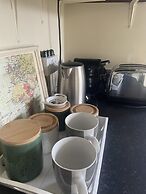 Entire 1bed Studio With Ensuite, Balcony & Parking