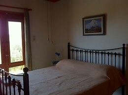 Cosy Calm Cottage in Olive Trees With sea View