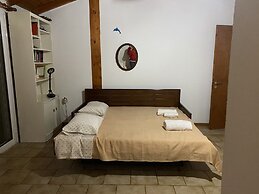 Cosy Calm Cottage in Olive Trees With sea View