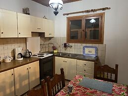 Cosy Calm Cottage in Olive Trees With sea View