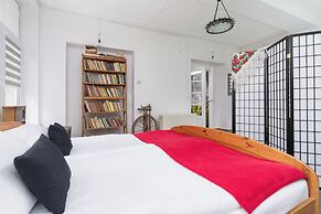 Retro Apartment Zamoyskiego by Renters