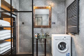 Retro Apartment Zamoyskiego by Renters