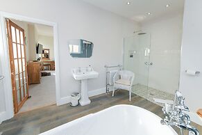 Borrowfield Lodge